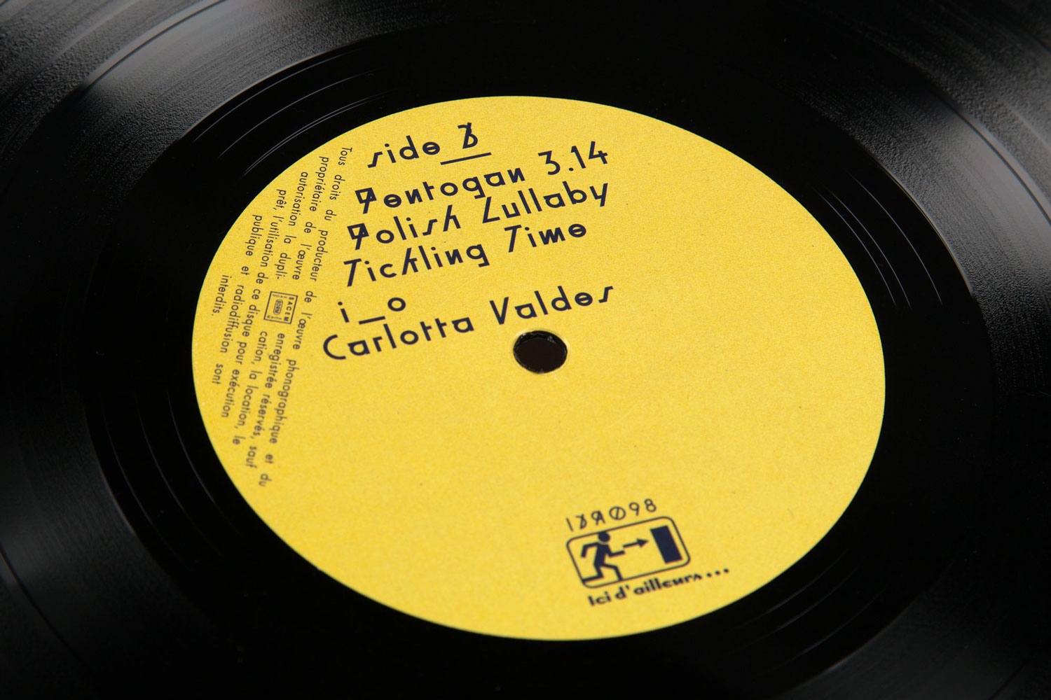 Slanted vinyl Deltas